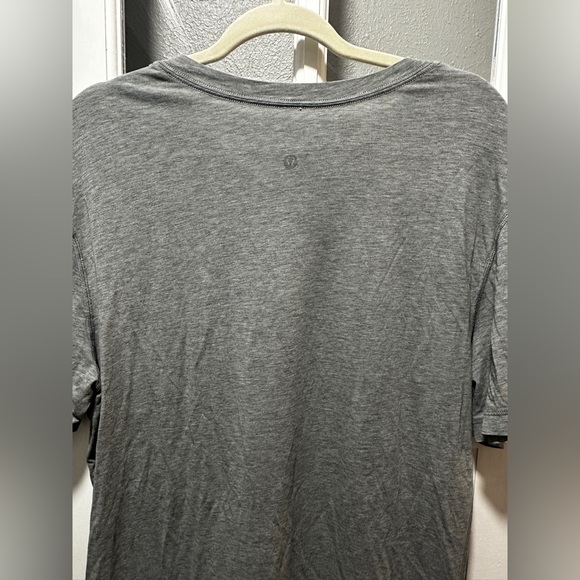 Lululemon 5 Year Basic V-Heathered Core Ultra Light Grey - Picture 4 of 7